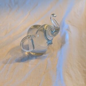 2/40$ Vintage Clear Hand Blown Glass Paperweight Elephant Figurine